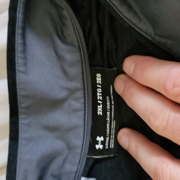 Under Armour golf pull over xxl - Picture 2 of 4